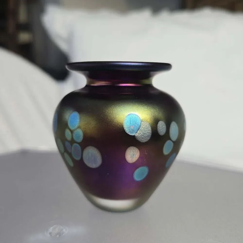 Stunning Iridescent Metallic Oil Spot Art Glass Vase Artist Signed Vintage 3" - Picture 14 of 16